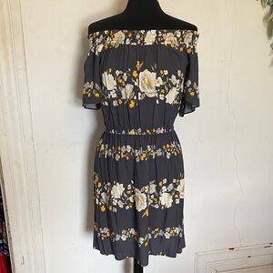Old Navy Floral Off-Shoulder Dress - Gray and Yellow Size M